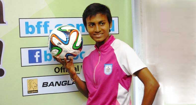 ‘ফুটবল কন্যা’ সাবিনা