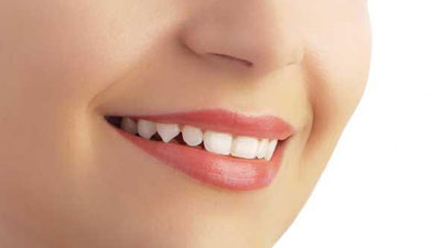 ঠোঁটকে সুন্দর ও আকর্ষণীয় করতে করণীয় কিছু টিপস্