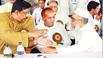 সিদ্ধিরগঞ্জ এখনো নিয়ন্ত্রণ করে নূর হোসেনের ভাই-ভাতিজারা