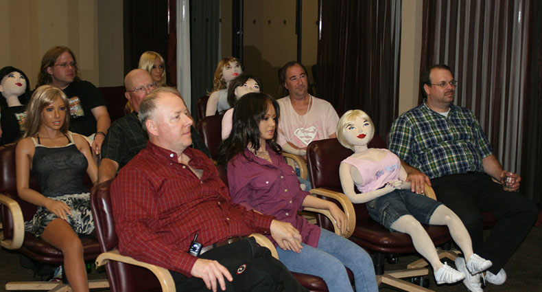 বিশ্বের প্রথম পুতুল যৌনপল্লী