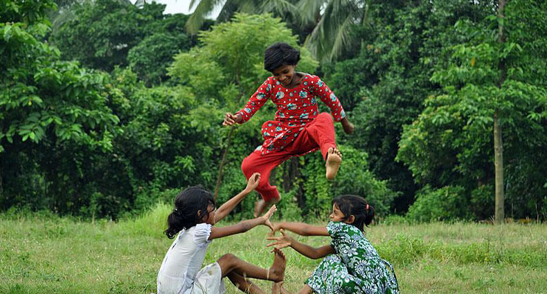 ফিরিয়ে দাও ডাংগুলি-কুতকুত!