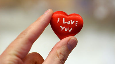 বিশ্বের ৫০ ভাষায় ‍‍‘আমি তোমাকে ভালোবাসি’