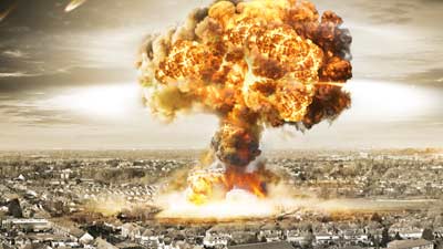 পারমাণবিক বোমাতঙ্কে বিশ্ব, কোন দেশে কত?