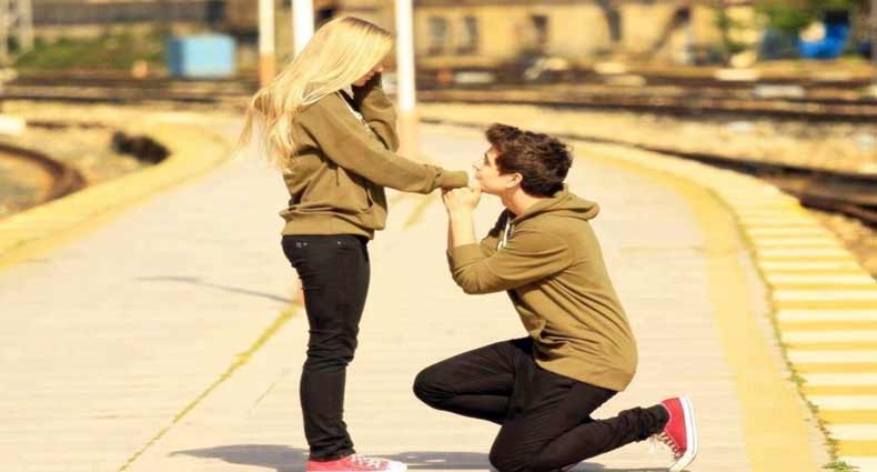 শরীরের এই পাঁচ জায়গায় চুম্বনে বোঝা যায় প্রেম কতটা গভীর!