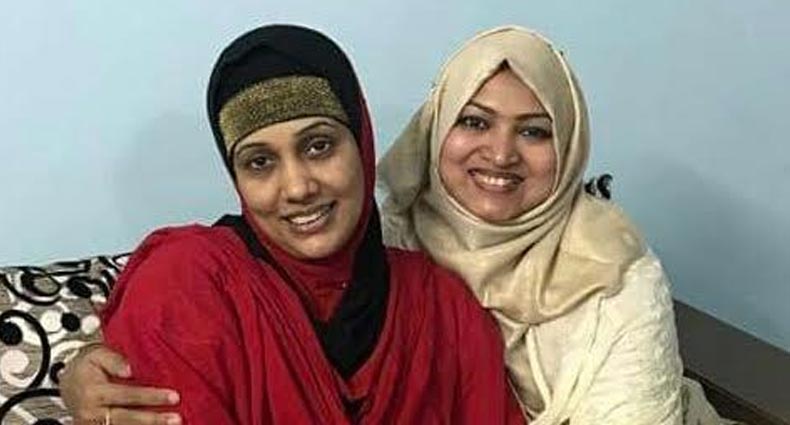 ২৭ বছর পর হারানো বান্ধবী ফিরিয়ে দিল ফেসবুক!