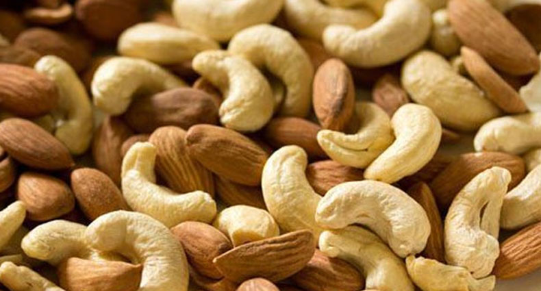 কেন খাবেন কাজুবাদাম?