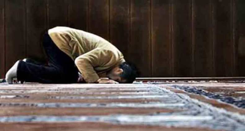 যখন নামাজ পড়া সম্পূর্ণরূপে হারাম