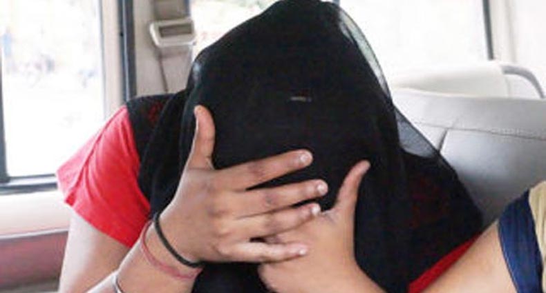 স্ত্রী যদি পরকীয়া করে তাহলে কি করবেন?