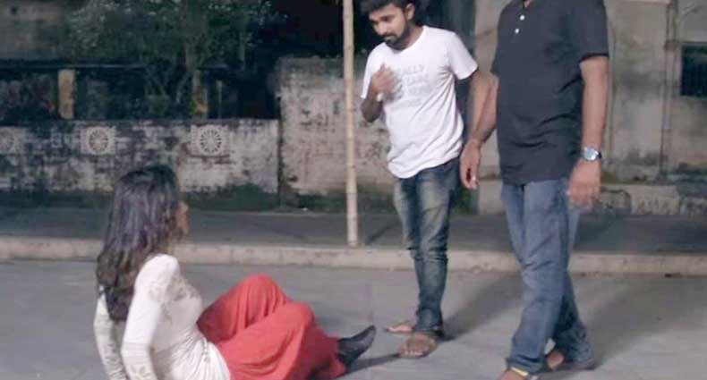 সুযোগ পেয়েও ধর্ষণ না করেই পালালো দুই যুবক