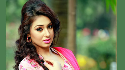 ‘শাকিবের আপত্তির মুখে তিনবার গর্ভপাত করেছি’