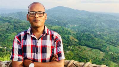 ১০ বছর ধরে মাকে ‘মা’ বলে ডাকিনি