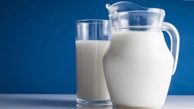 দুধ কেন খাবেন? জেনে নিন