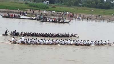 ঐতিহ্যবাহী নৌকা বাইচ