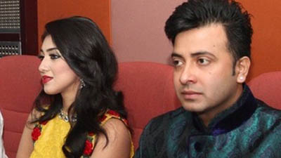 শাকিব চেয়েছিলো অপু ধর্ম-কর্ম করবে