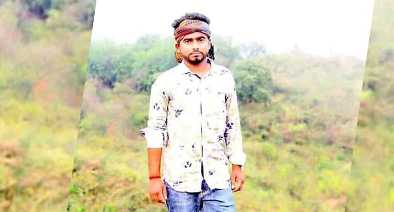 দুই বান্ধুবীসহ মোটরসাইকেলে ঘুরতে বেরিয়ে তিনজনের রহস্যজনক মৃত্যু