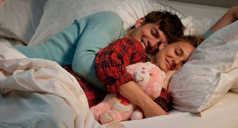 সকালবেলা স্বামী স্ত্রীকে কমপক্ষে ৫ মিনিট শুয়ে থাকলে বহু উপকার