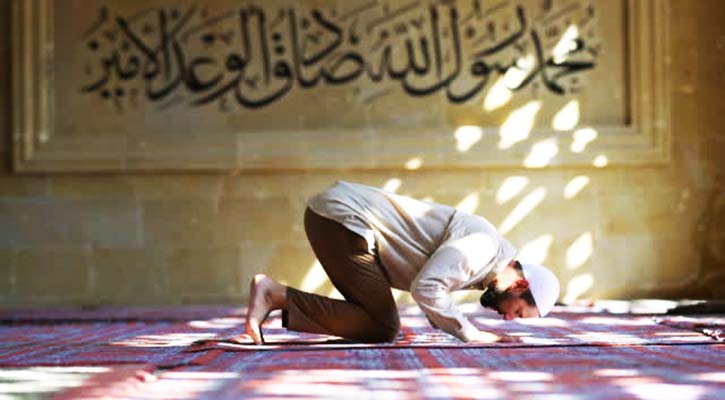 যে পাঁচ ব্যক্তির আখিরাতে কোনো ভয় নেই