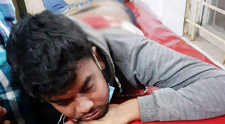এইচএসসি পরীক্ষার্থীকে বন্ধুর ছুরিকাঘাত
