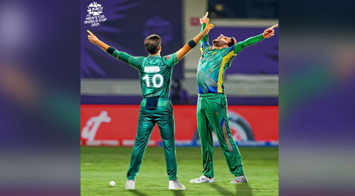 একই পদবি, একই জার্সি নম্বর, এখনো ভারতের ত্রাস আফ্রিদি