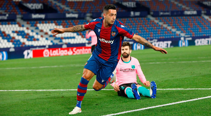 ফের পয়েন্ট হারিয়ে শিরোপার লড়াইয়ে পিছিয়ে পড়ল বার্সা