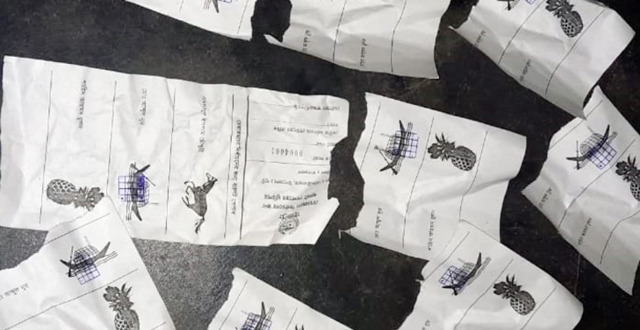 মিললো সিল মারা ব্যালট ভোট শুরুর আগেই