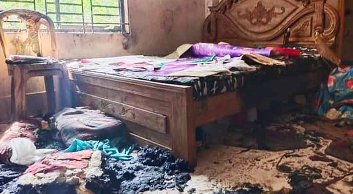 বিস্ফোরণে একই পরিবারের ৪ জন দগ্ধ