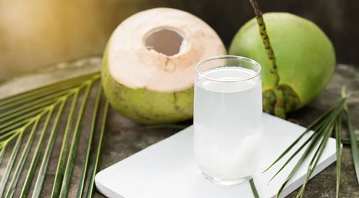ডাবের পানি দিয়ে তৈরি হচ্ছে প্লাস্টিকের বিকল্প