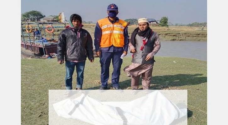 মেঘনায় বরযাত্রী নিয়ে ট্রলারডুবিতে আরও ২ জনের লাশ উদ্ধার