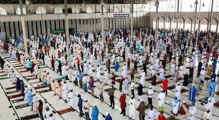 মহামারির মধ্যে আরও এক ঈদ