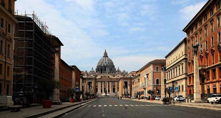 ফের লকডাউনে ইতালি