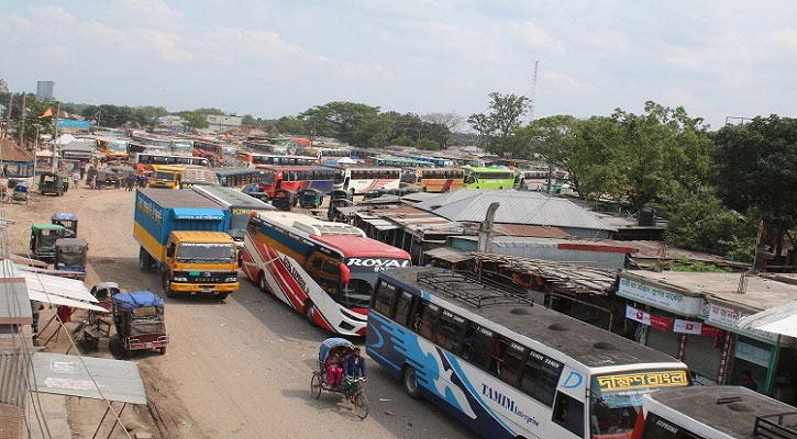 দৌলতদিয়া ঘাটে প্রায় ১ হাজার যানবাহনের দীর্ঘ সারি