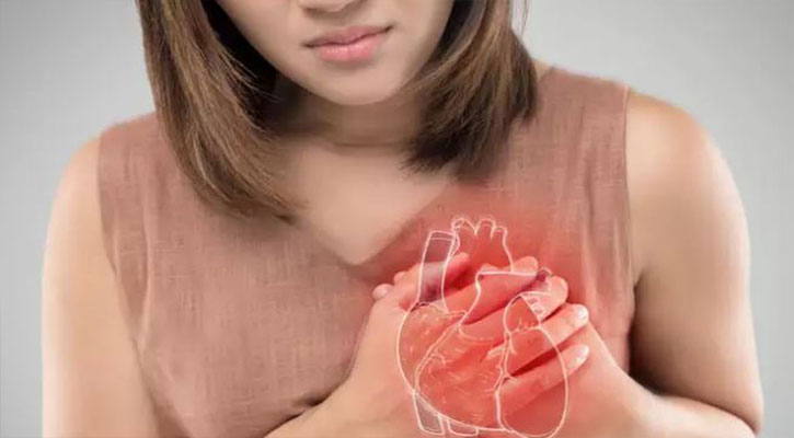 বুকে ব্যথাও হতে পারে করোনার লক্ষণ?