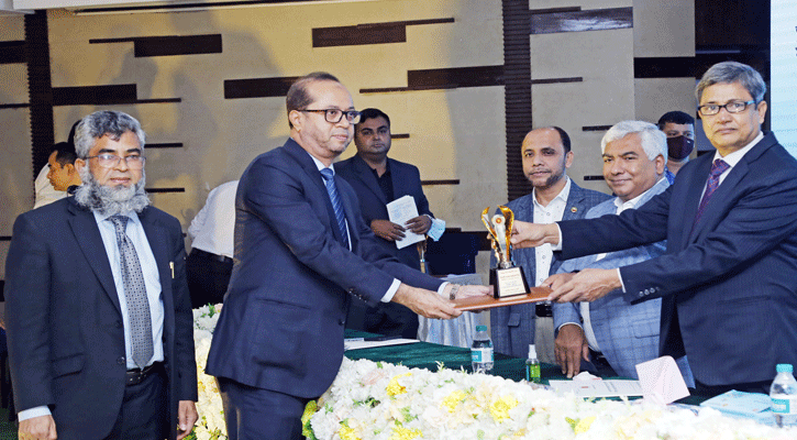 শীর্ষ করদাতার পুরস্কার পেল ইসলামী ব্যাংক