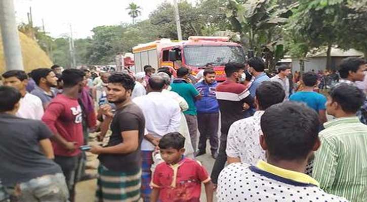 লালমনিরহাটে বাসের ধাক্কায় মা ছেলে নিহত