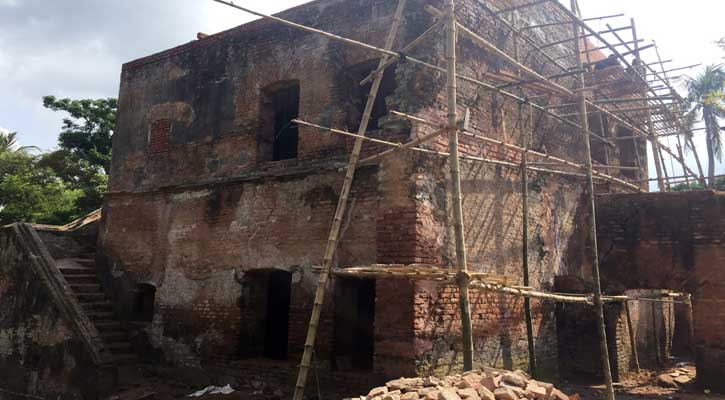 ভাটপাড়া নীলকুঠির হারানো অবয়ব ফেরাতে সংস্কার শুরু 