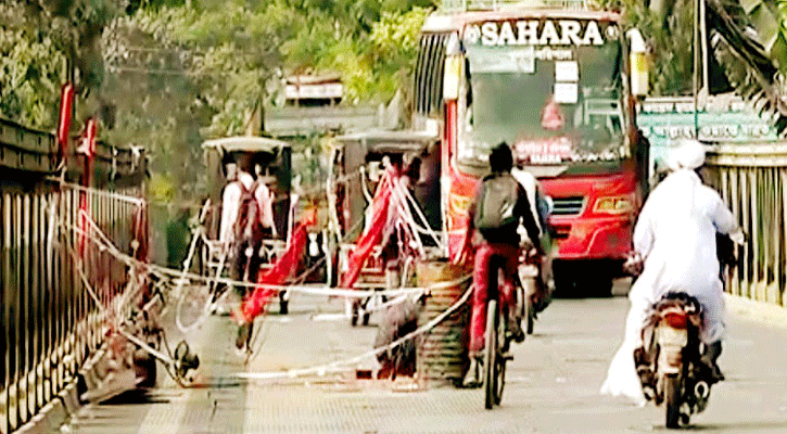 ঝালকাঠি মহাসড়কের ৪১ টি বেইলি সেতু এখন মরন ফাঁদ