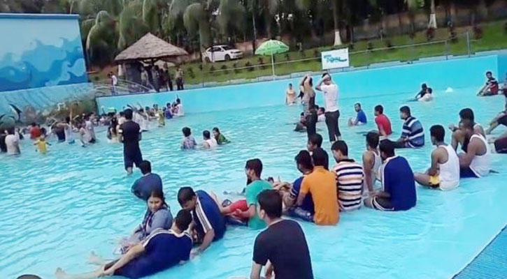 পুলপার্টিতে টার্গেট তরুণীরা