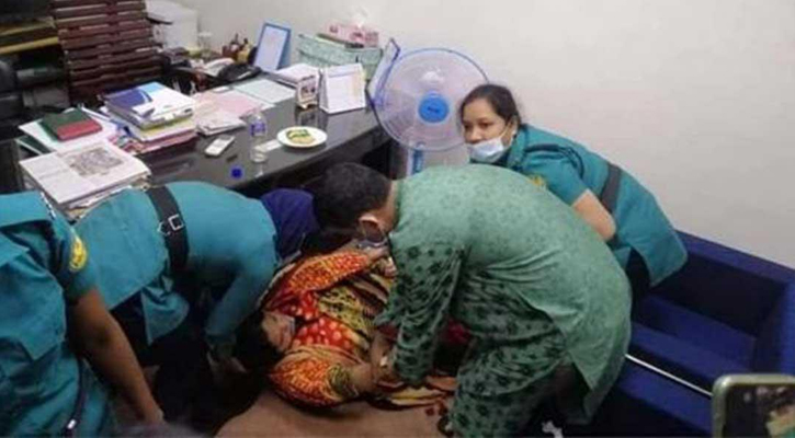 রোজিনা ইসলামকে হেনস্তায় মামলা করবে পরিবার