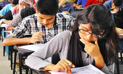 একদিনে সরকারি ১৫ প্রতিষ্ঠানের পরীক্ষা!
