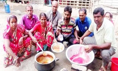 মৃত্যুঞ্জয়ের তরমুজ থেকে গুড় তৈরি 