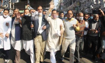 রেজাউলকে সঙ্গে নিয়ে শেষ মুহুর্তের প্রচারণায় আজম নাছির