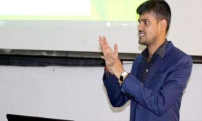 অফিস সহকারী থেকে পিএইচডি করতে যুক্তরাষ্ট্রে!