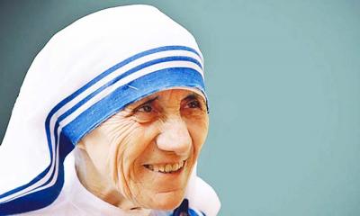 মাদার তেরেসা  : যার ধর্মই মানবতা