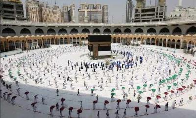 বিদেশিদের ‘বিশেষ শর্তে’ হজ পালন করতে দেয়ার কথা ভাবছে সৌদি