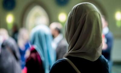 নারীদের সর্বাঙ্গ পর্দার অন্তর্ভুক্ত