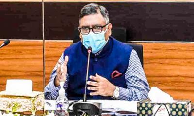টিকার পার্শ্বপ্রতিক্রিয়ায় চিকিৎসা দেবে সরকার
