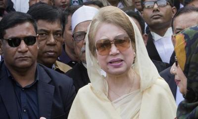 খালেদা জিয়াকে আদালতে হাজিরের নির্দেশ