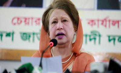 ইবাদতে সময় কাটাচ্ছেন খালেদা জিয়া