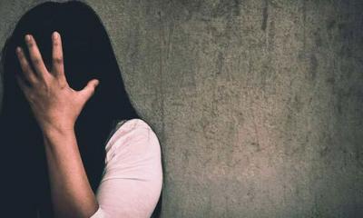 আড়ালে থেকে যান ধর্ষিতারা