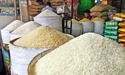 কমেনি চালের দাম ক্ষুব্ধ ক্রেতারা